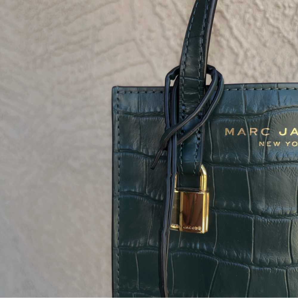 MARC JACOBS Dark Green Croc Embossed Leather Mini Crossbody Micro Tote Bag - Picture 4 of 15